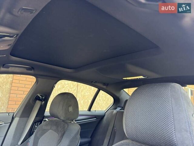 Серый БМВ 5 Серия, объемом двигателя 2 л и пробегом 188 тыс. км за 41500 $, фото 37 на Automoto.ua