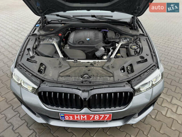 Серый БМВ 5 Серия, объемом двигателя 2 л и пробегом 27 тыс. км за 58700 $, фото 143 на Automoto.ua
