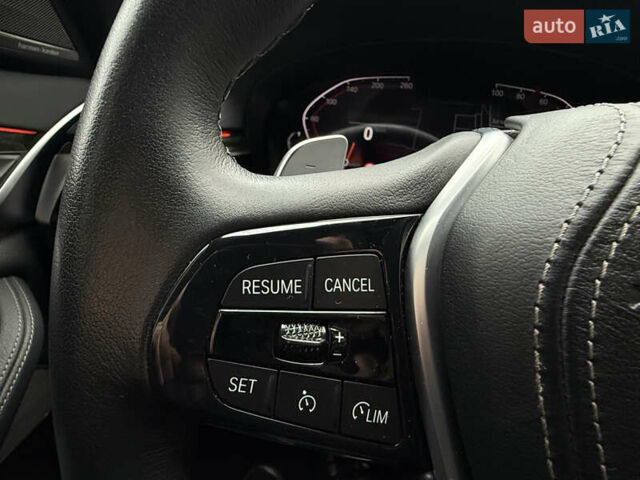 Серый БМВ 5 Серия, объемом двигателя 3 л и пробегом 4 тыс. км за 46000 $, фото 31 на Automoto.ua