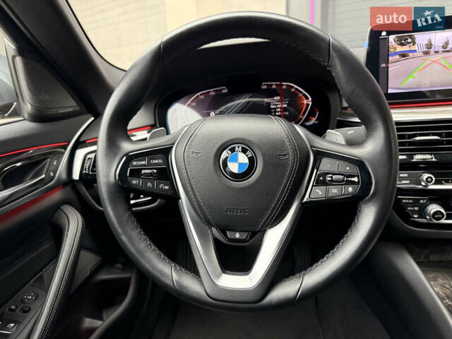 Сірий БМВ 5 Серія, об'ємом двигуна 3 л та пробігом 4 тис. км за 45000 $, фото 12 на Automoto.ua