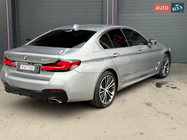 Серый БМВ 5 Серия, объемом двигателя 3 л и пробегом 4 тыс. км за 46000 $, фото 6 на Automoto.ua