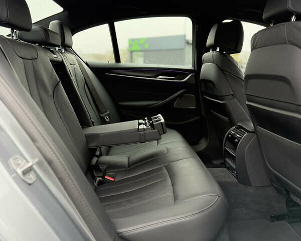 Серый БМВ 5 Серия, объемом двигателя 2 л и пробегом 27 тыс. км за 58700 $, фото 106 на Automoto.ua