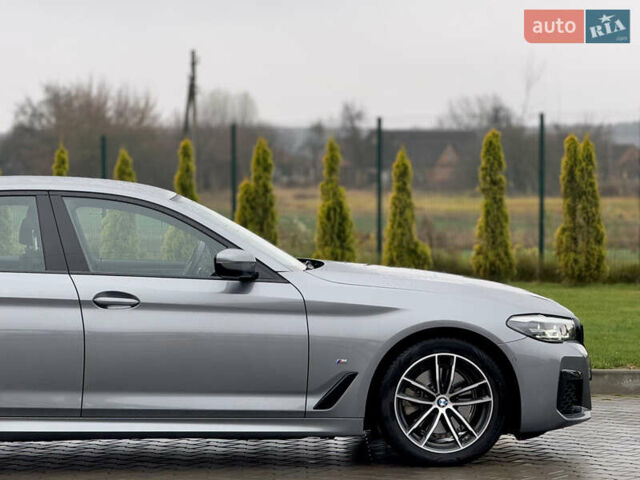 Серый БМВ 5 Серия, объемом двигателя 2 л и пробегом 27 тыс. км за 58700 $, фото 43 на Automoto.ua