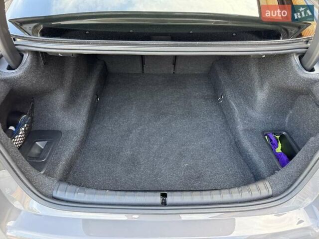 Серый БМВ 5 Серия, объемом двигателя 2 л и пробегом 188 тыс. км за 41500 $, фото 35 на Automoto.ua