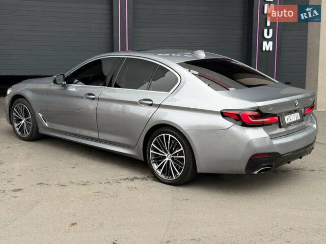 Сірий БМВ 5 Серія, об'ємом двигуна 3 л та пробігом 4 тис. км за 45000 $, фото 7 на Automoto.ua