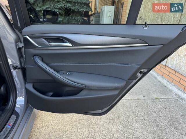 Сірий БМВ 5 Серія, об'ємом двигуна 3 л та пробігом 187 тис. км за 44700 $, фото 32 на Automoto.ua