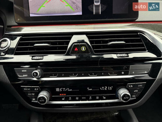 Серый БМВ 5 Серия, объемом двигателя 3 л и пробегом 4 тыс. км за 46000 $, фото 14 на Automoto.ua