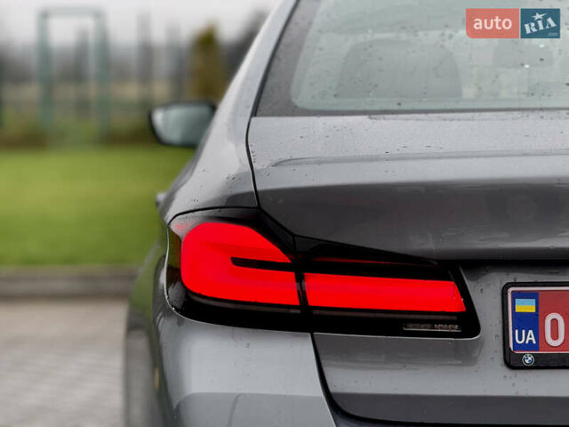 Серый БМВ 5 Серия, объемом двигателя 2 л и пробегом 27 тыс. км за 58700 $, фото 53 на Automoto.ua