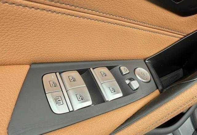 Серый БМВ 5 Серия, объемом двигателя 0 л и пробегом 65 тыс. км за 37000 $, фото 15 на Automoto.ua