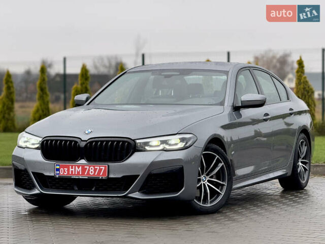 Серый БМВ 5 Серия, объемом двигателя 2 л и пробегом 27 тыс. км за 58700 $, фото 3 на Automoto.ua