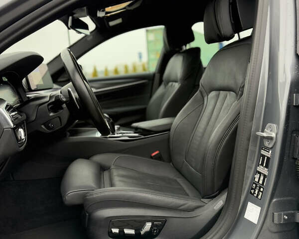 Серый БМВ 5 Серия, объемом двигателя 2 л и пробегом 27 тыс. км за 58700 $, фото 79 на Automoto.ua