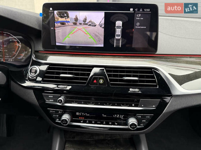 Серый БМВ 5 Серия, объемом двигателя 3 л и пробегом 4 тыс. км за 46000 $, фото 13 на Automoto.ua