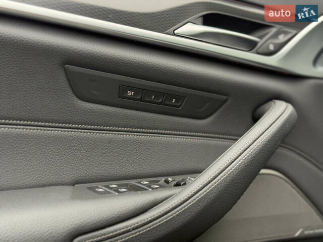 Серый БМВ 5 Серия, объемом двигателя 2 л и пробегом 27 тыс. км за 58700 $, фото 72 на Automoto.ua