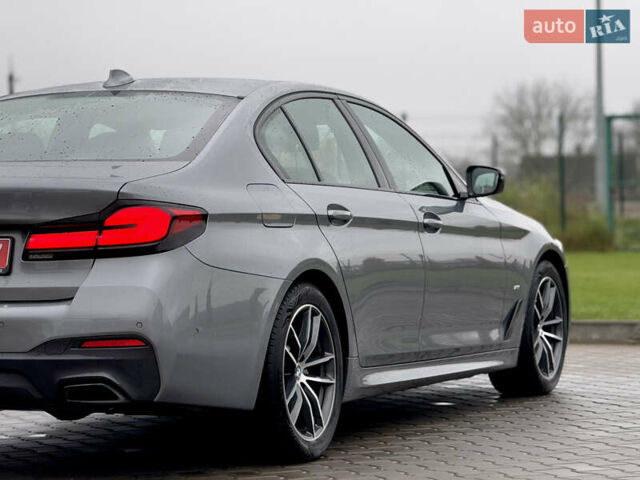 Серый БМВ 5 Серия, объемом двигателя 2 л и пробегом 27 тыс. км за 58700 $, фото 56 на Automoto.ua