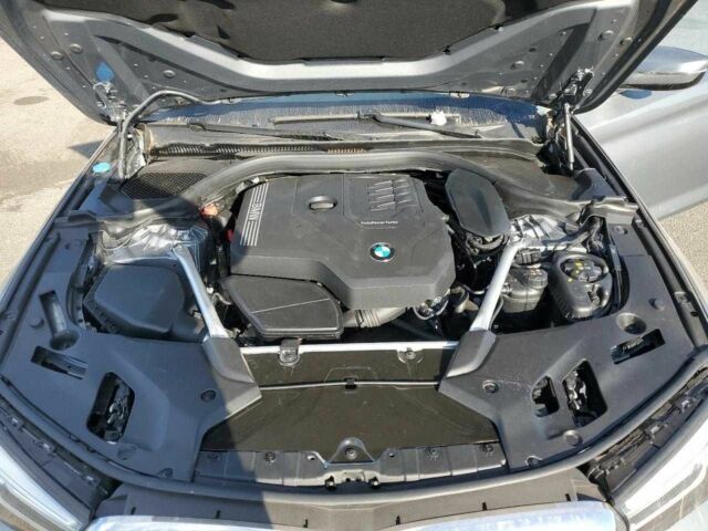 БМВ 5 Серия 2023 в Киеве на Automoto.ua Серый БМВ 5 Серия, объемом двигателя 2 л и пробегом 16 тыс. км за 9800 $, фото 10 на Automoto.ua