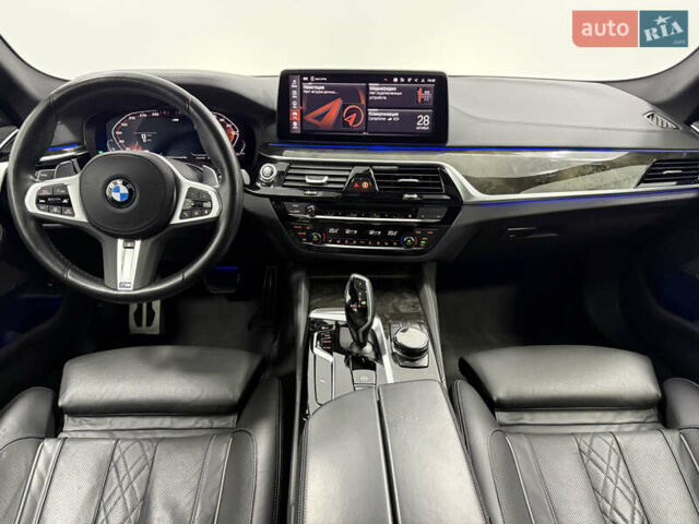 БМВ 5 Серия 2023 в Одессе на Automoto.ua Серый БМВ 5 Серия, объемом двигателя 3 л и пробегом 28 тыс. км за 56900 $, фото 20 на Automoto.ua