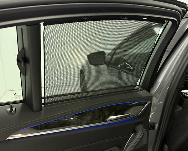 БМВ 5 Серия 2023 в Одессе на Automoto.ua Серый БМВ 5 Серия, объемом двигателя 3 л и пробегом 28 тыс. км за 56900 $, фото 17 на Automoto.ua