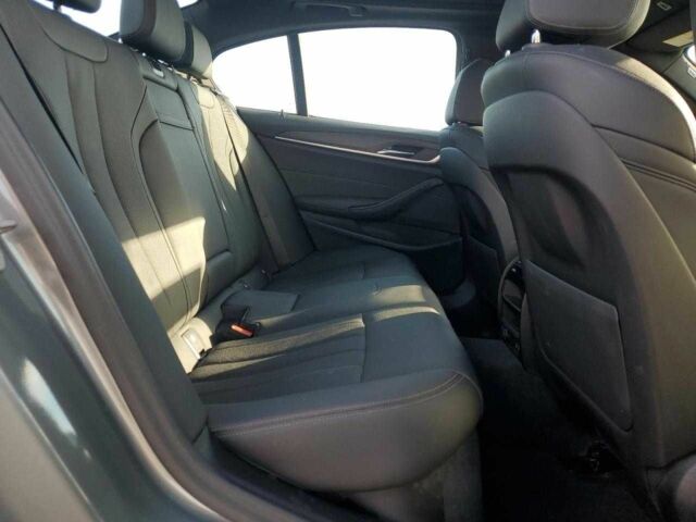 БМВ 5 Серия 2023 в Киеве на Automoto.ua Серый БМВ 5 Серия, объемом двигателя 2 л и пробегом 16 тыс. км за 9800 $, фото 9 на Automoto.ua