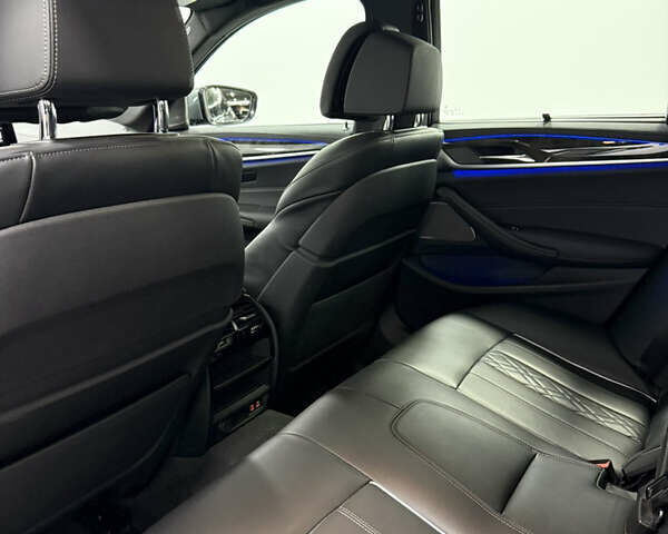 БМВ 5 Серия 2023 в Одессе на Automoto.ua Серый БМВ 5 Серия, объемом двигателя 3 л и пробегом 28 тыс. км за 56900 $, фото 18 на Automoto.ua