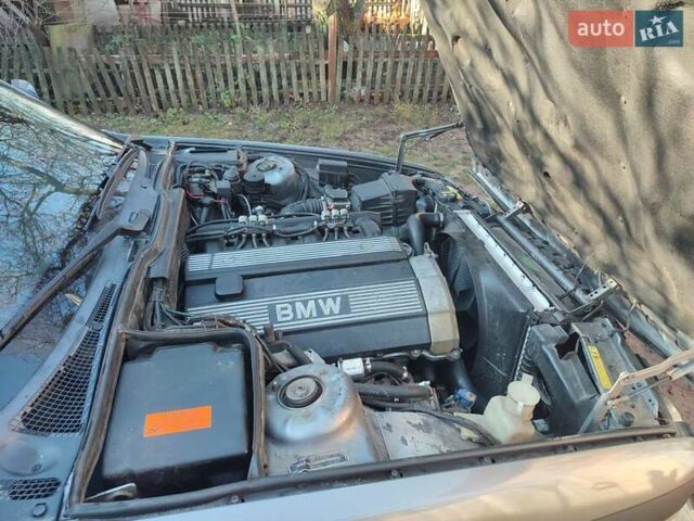 Сірий БМВ 5 Серія, об'ємом двигуна 1.99 л та пробігом 333 тис. км за 3200 $, фото 12 на Automoto.ua
