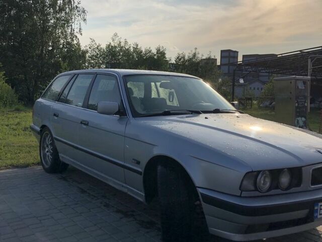 Серый БМВ 5 Серия, объемом двигателя 2.5 л и пробегом 478 тыс. км за 2800 $, фото 3 на Automoto.ua