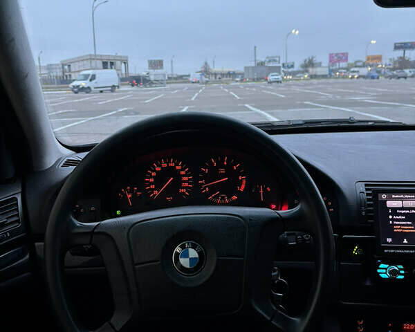 Сірий БМВ 5 Серія, об'ємом двигуна 2.49 л та пробігом 354 тис. км за 5200 $, фото 3 на Automoto.ua