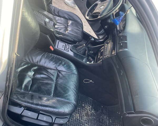 Серый БМВ 5 Серия, объемом двигателя 2.5 л и пробегом 427 тыс. км за 2999 $, фото 5 на Automoto.ua