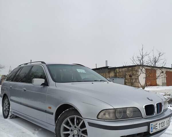 Сірий БМВ 5 Серія, об'ємом двигуна 2.5 л та пробігом 450 тис. км за 4500 $, фото 1 на Automoto.ua