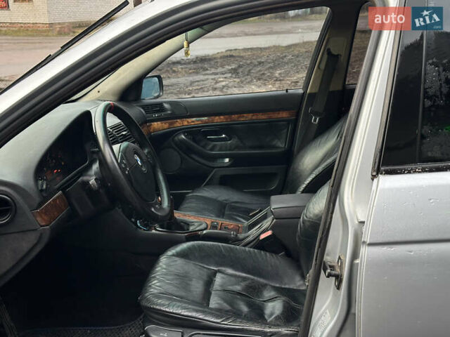 Сірий БМВ 5 Серія, об'ємом двигуна 2.5 л та пробігом 390 тис. км за 2600 $, фото 6 на Automoto.ua