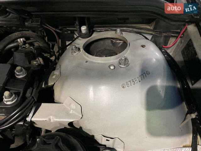 Сірий БМВ 5 Серія, об'ємом двигуна 2.5 л та пробігом 423 тис. км за 3700 $, фото 30 на Automoto.ua