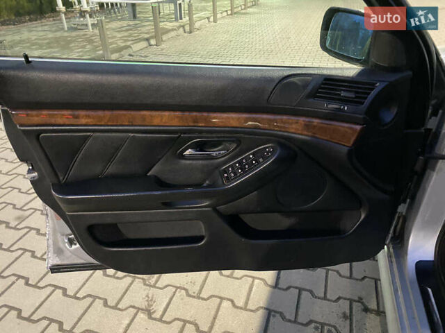 Сірий БМВ 5 Серія, об'ємом двигуна 2.5 л та пробігом 423 тис. км за 3700 $, фото 18 на Automoto.ua