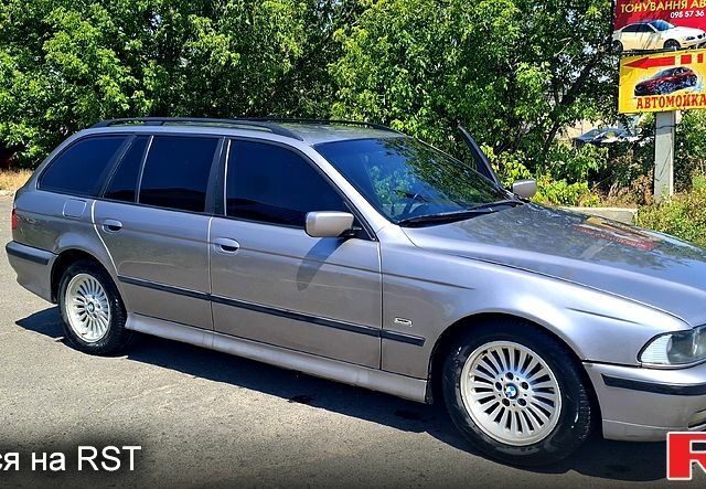 Сірий БМВ 5 Серія, об'ємом двигуна 2.5 л та пробігом 0 тис. км за 3900 $, фото 2 на Automoto.ua