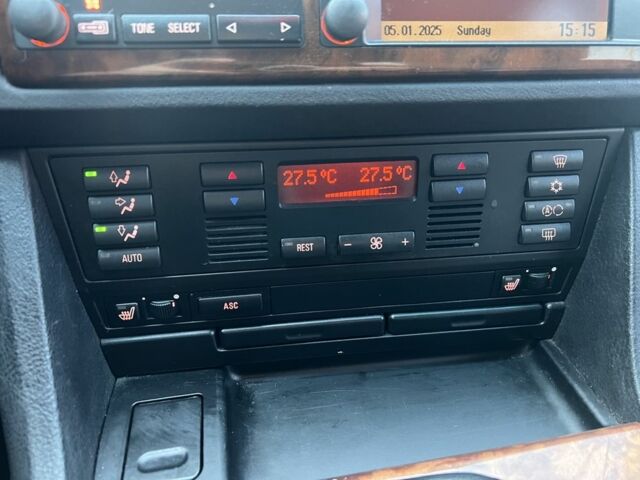 Серый БМВ 5 Серия, объемом двигателя 2 л и пробегом 290 тыс. км за 3300 $, фото 22 на Automoto.ua