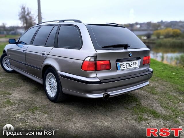 Серый БМВ 5 Серия, объемом двигателя 2.5 л и пробегом 350 тыс. км за 4000 $, фото 4 на Automoto.ua