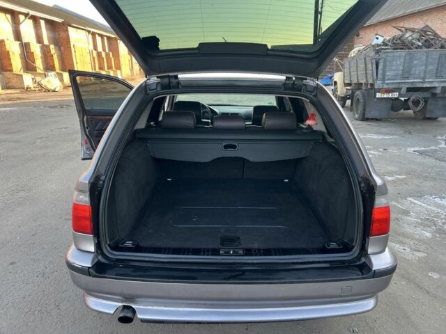 Серый БМВ 5 Серия, объемом двигателя 2 л и пробегом 290 тыс. км за 3300 $, фото 19 на Automoto.ua