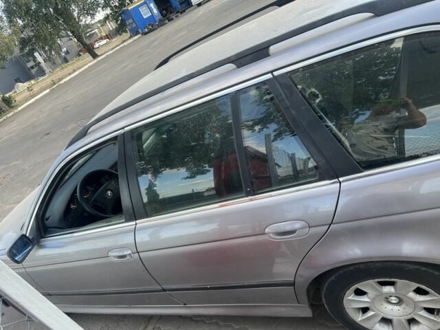 Серый БМВ 5 Серия, объемом двигателя 2 л и пробегом 324 тыс. км за 3700 $, фото 5 на Automoto.ua