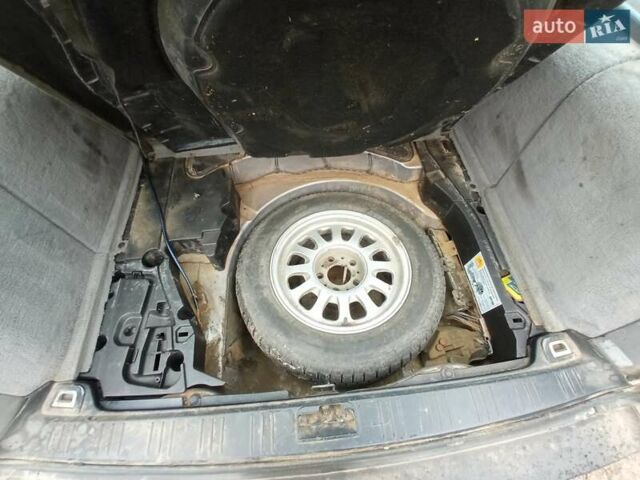 Серый БМВ 5 Серия, объемом двигателя 2.5 л и пробегом 350 тыс. км за 3500 $, фото 8 на Automoto.ua