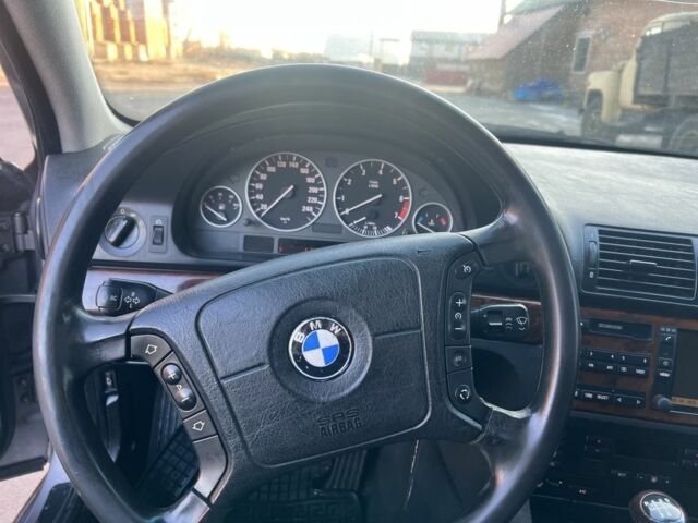 Серый БМВ 5 Серия, объемом двигателя 2 л и пробегом 290 тыс. км за 3300 $, фото 13 на Automoto.ua