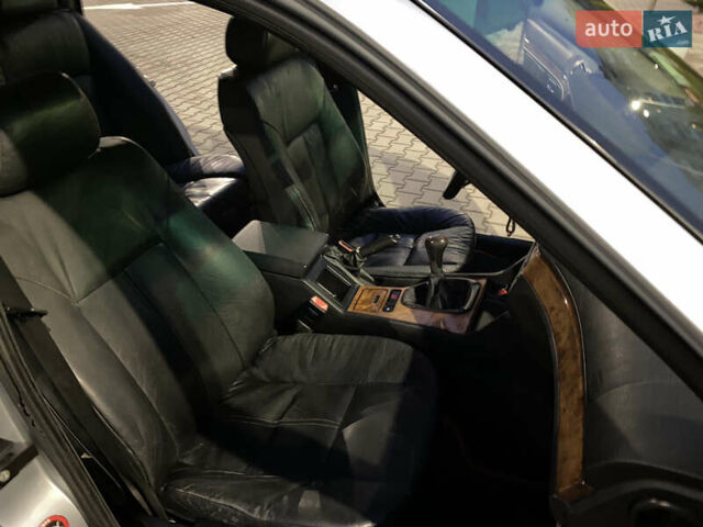 Сірий БМВ 5 Серія, об'ємом двигуна 2.5 л та пробігом 423 тис. км за 3700 $, фото 20 на Automoto.ua