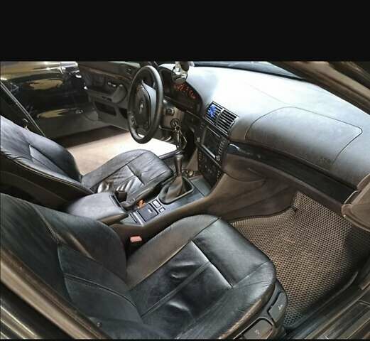 Серый БМВ 5 Серия, объемом двигателя 2.5 л и пробегом 284 тыс. км за 5900 $, фото 4 на Automoto.ua