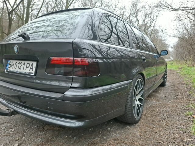 Серый БМВ 5 Серия, объемом двигателя 2.5 л и пробегом 284 тыс. км за 5900 $, фото 13 на Automoto.ua