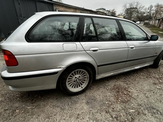 Сірий БМВ 5 Серія, об'ємом двигуна 2.5 л та пробігом 366 тис. км за 2600 $, фото 6 на Automoto.ua