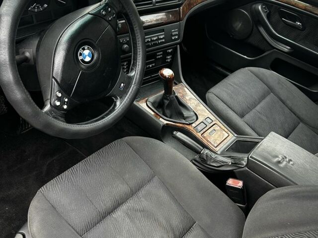 Сірий БМВ 5 Серія, об'ємом двигуна 2.5 л та пробігом 366 тис. км за 2600 $, фото 15 на Automoto.ua