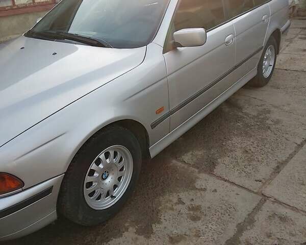 Сірий БМВ 5 Серія, об'ємом двигуна 2.5 л та пробігом 320 тис. км за 4500 $, фото 5 на Automoto.ua