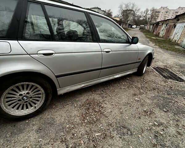 Сірий БМВ 5 Серія, об'ємом двигуна 2.5 л та пробігом 340 тис. км за 2500 $, фото 7 на Automoto.ua