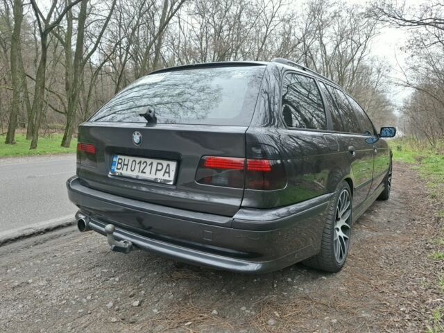 Серый БМВ 5 Серия, объемом двигателя 2.5 л и пробегом 284 тыс. км за 5900 $, фото 12 на Automoto.ua