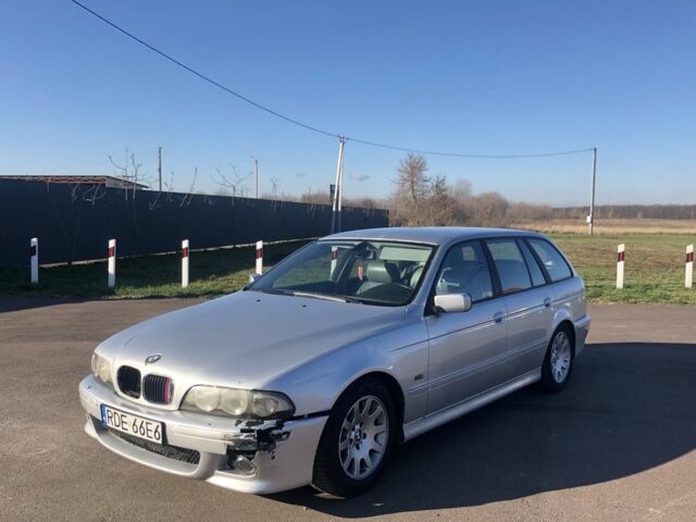 Серый БМВ 5 Серия, объемом двигателя 3 л и пробегом 350 тыс. км за 2300 $, фото 1 на Automoto.ua