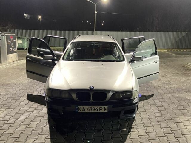 Серый БМВ 5 Серия, объемом двигателя 2.9 л и пробегом 330 тыс. км за 3650 $, фото 1 на Automoto.ua