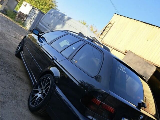 Серый БМВ 5 Серия, объемом двигателя 2.5 л и пробегом 284 тыс. км за 5900 $, фото 2 на Automoto.ua