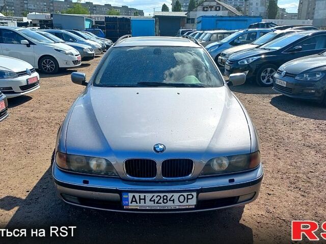Серый БМВ 5 Серия, объемом двигателя 2.9 л и пробегом 0 тыс. км за 3950 $, фото 1 на Automoto.ua